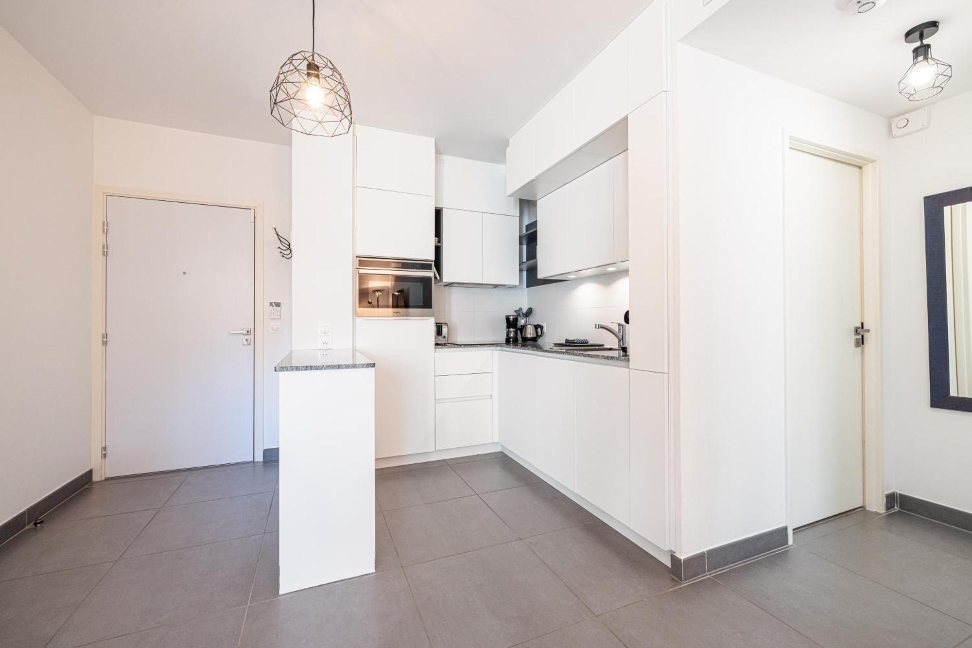 Queen Riviera : Climatisation, Parking, Terrasse Mentone Esterno foto
