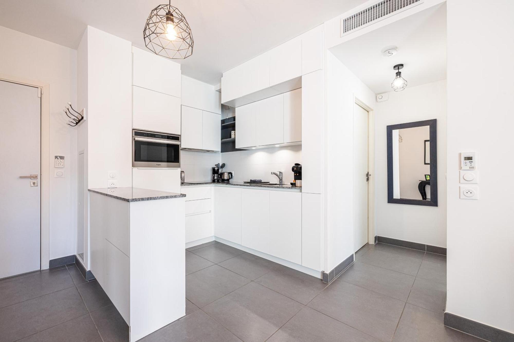 Queen Riviera : Climatisation, Parking, Terrasse Mentone Esterno foto