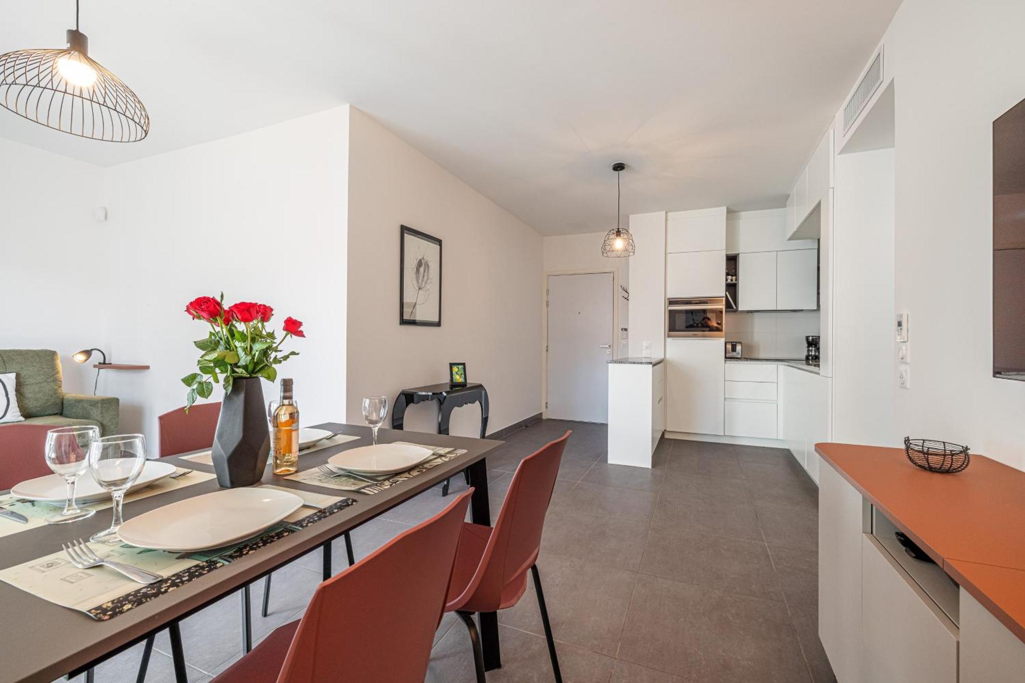 Queen Riviera : Climatisation, Parking, Terrasse Mentone Esterno foto