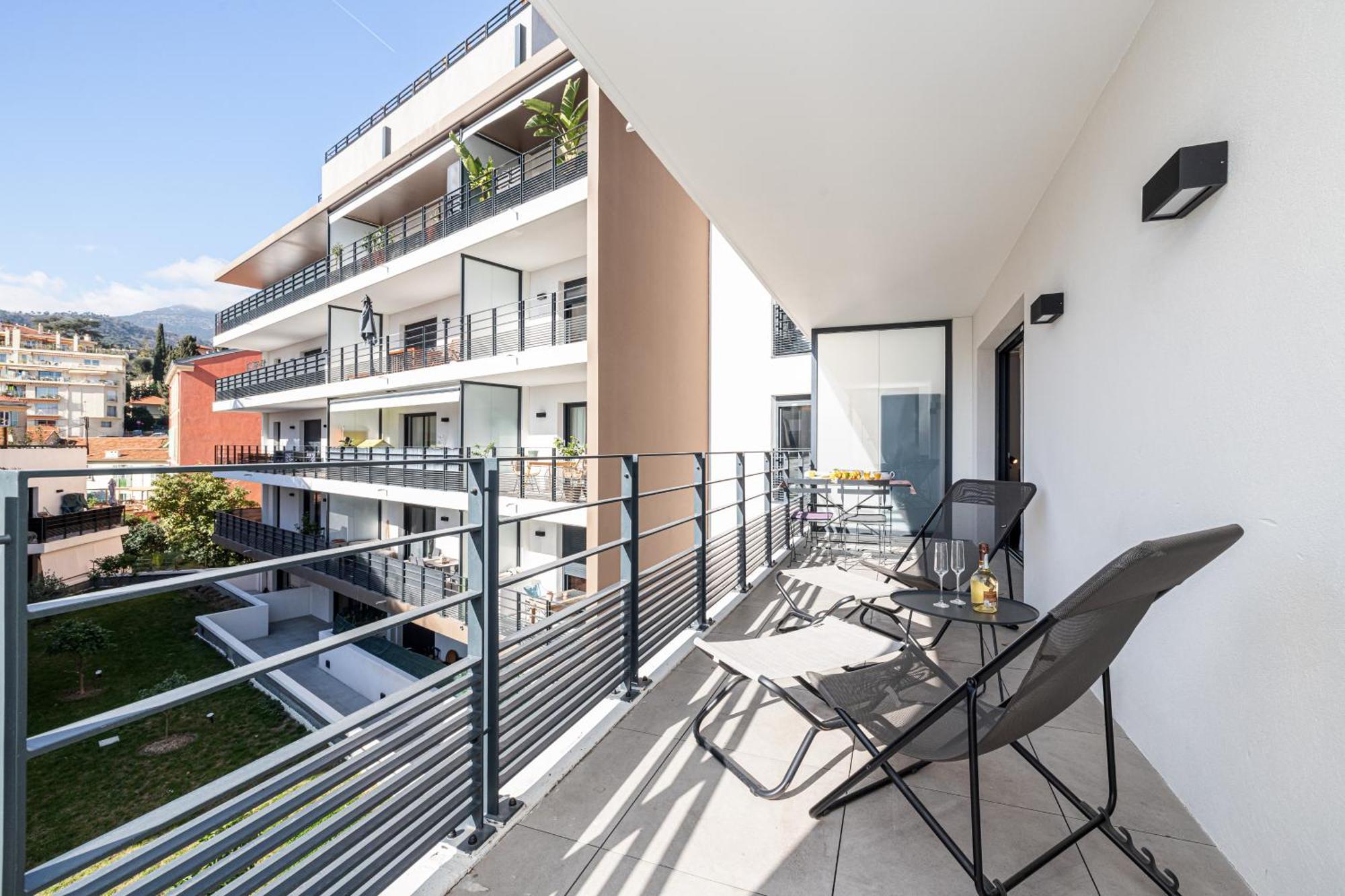 Queen Riviera : Climatisation, Parking, Terrasse Mentone Esterno foto