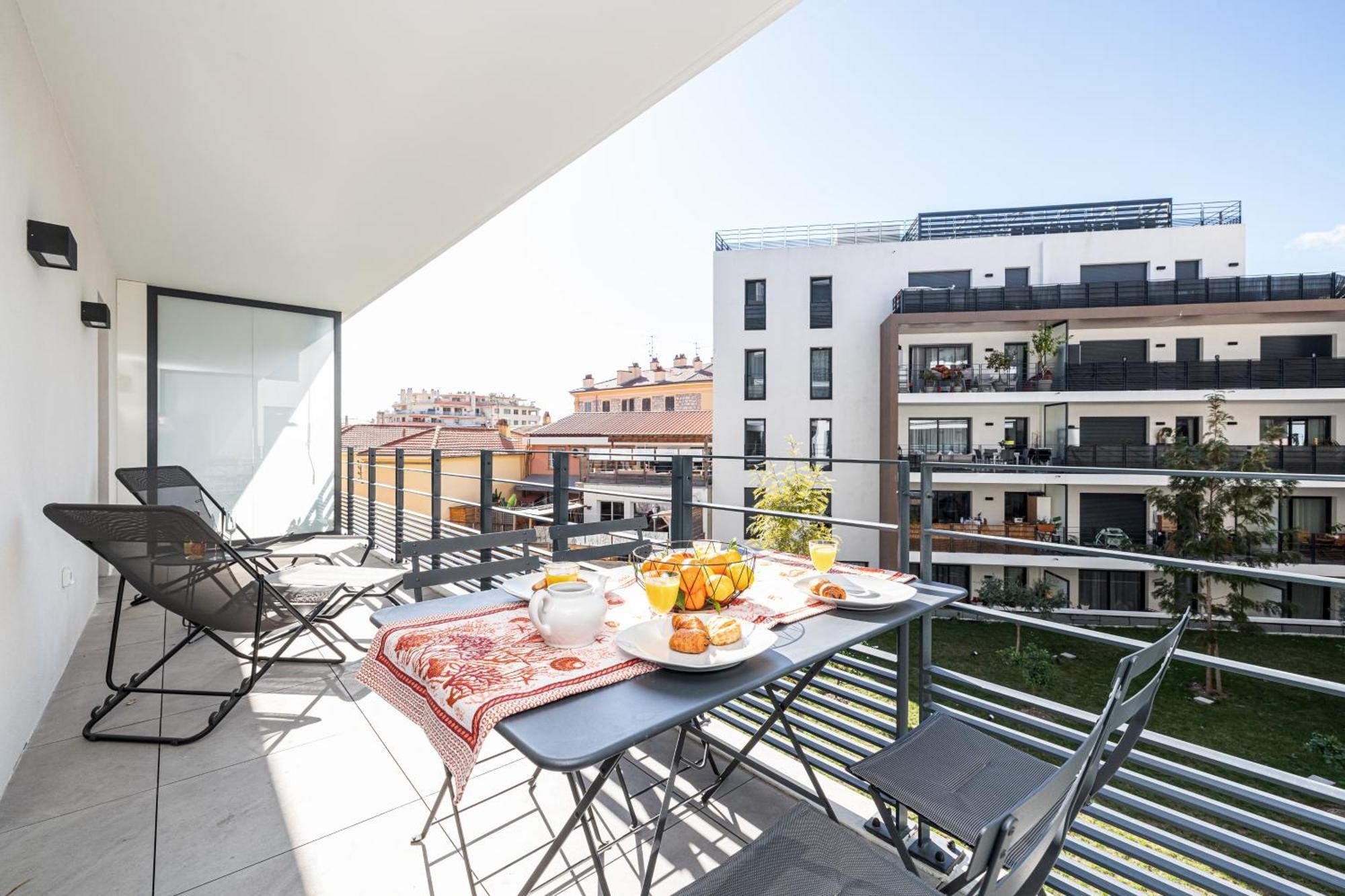 Queen Riviera : Climatisation, Parking, Terrasse Mentone Esterno foto