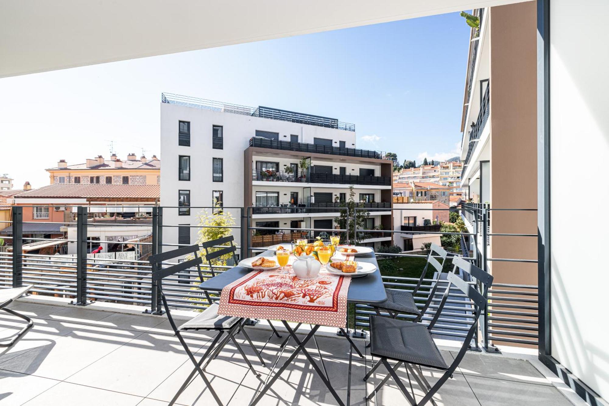 Queen Riviera : Climatisation, Parking, Terrasse Mentone Esterno foto