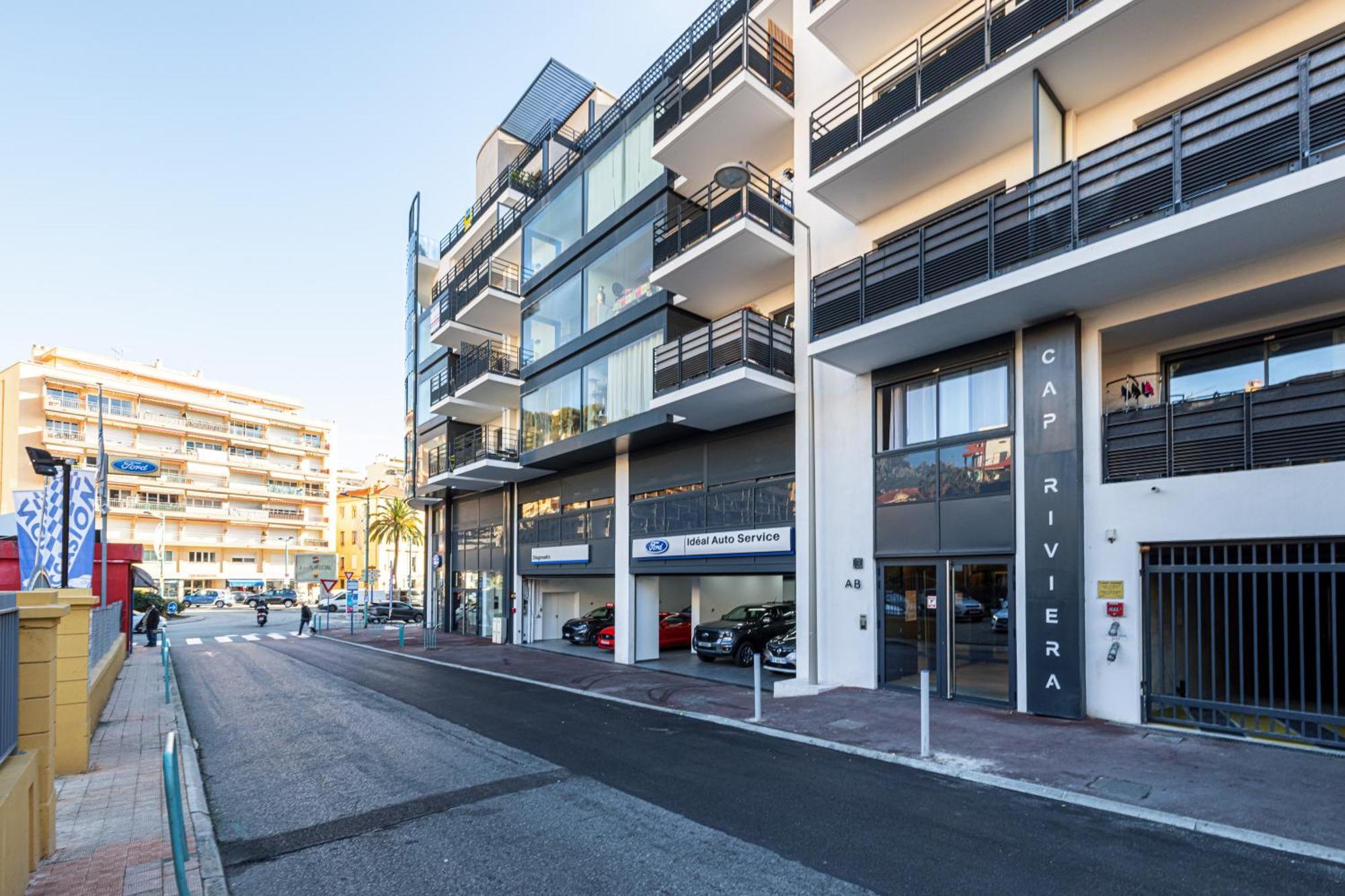 Queen Riviera : Climatisation, Parking, Terrasse Mentone Esterno foto